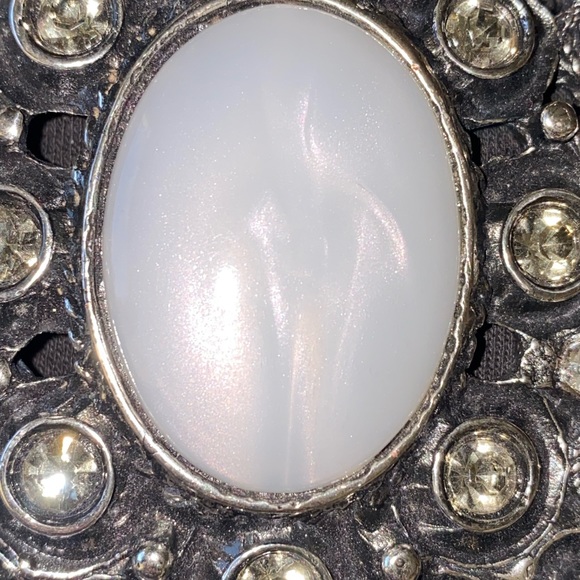 Elliot rhodes belt buckle with Swarovski crystal/pearl like accent stone - Picture 4 of 5